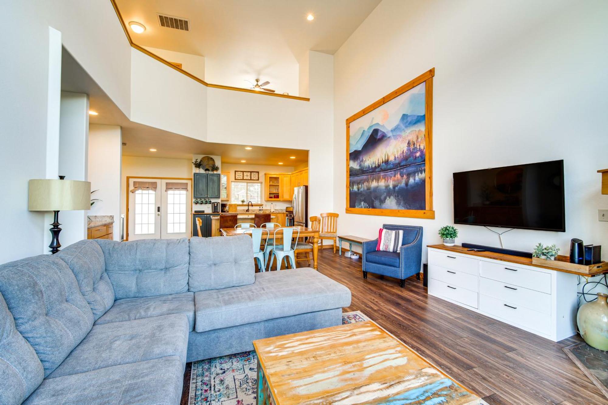 Klamath Falls Getaway With Pool And Hot Tub Access! Exteriör bild